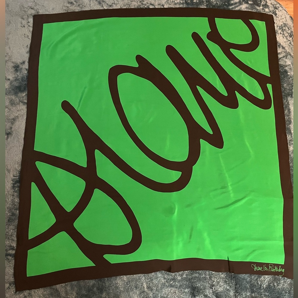 Diane Von Furstenberg Vintage Rich Green and Black Scarf 100% silk